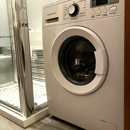 Stillness Valley - La Casa Nella Valle Della Quiete